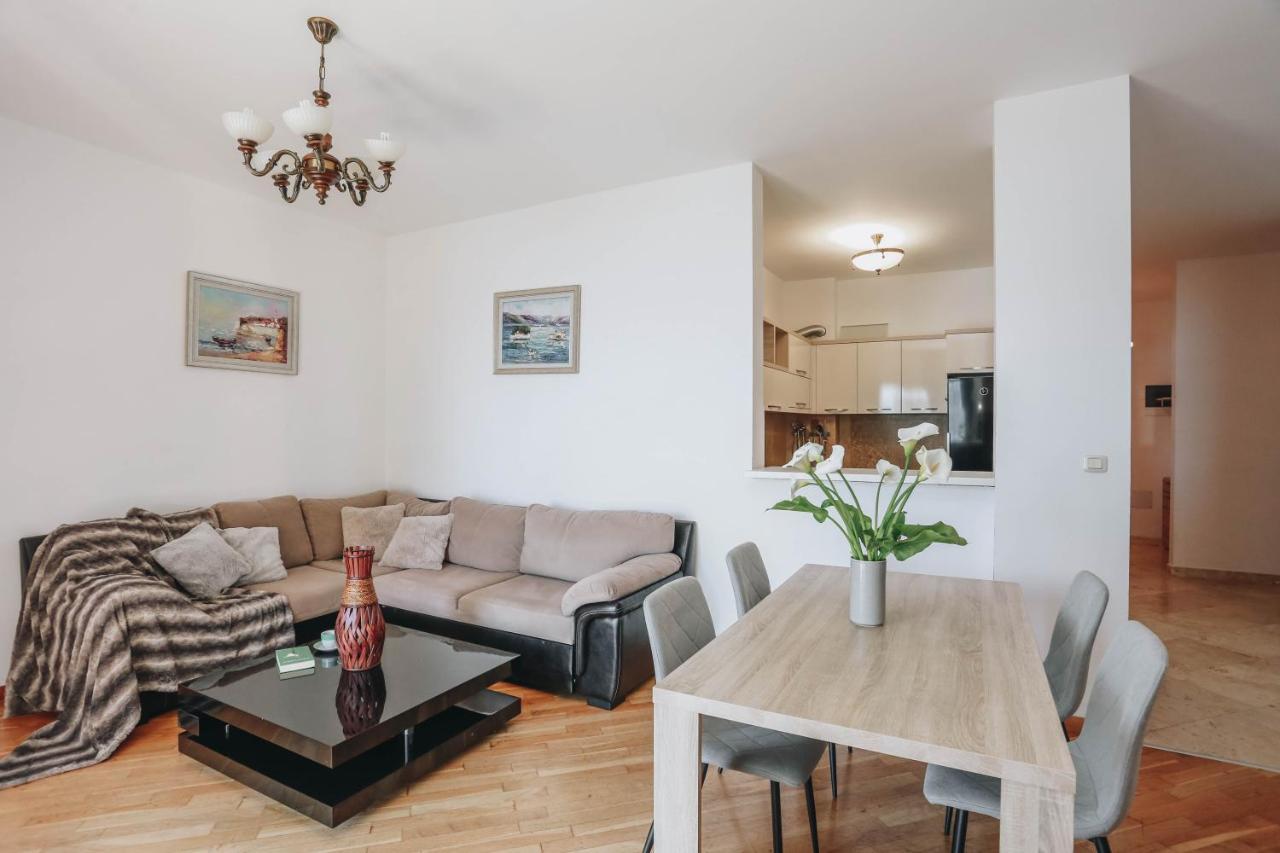 Apartment Near Ponta Nova Of Rafailovici Bečići Esterno foto