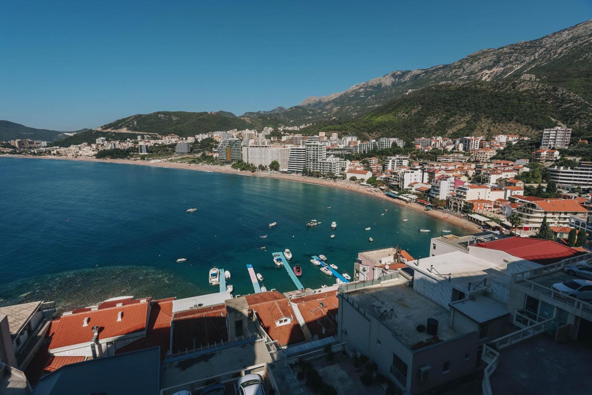 Apartment Near Ponta Nova Of Rafailovici Bečići Esterno foto